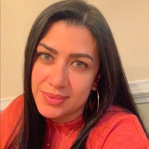 Meet your Posher, Cristina